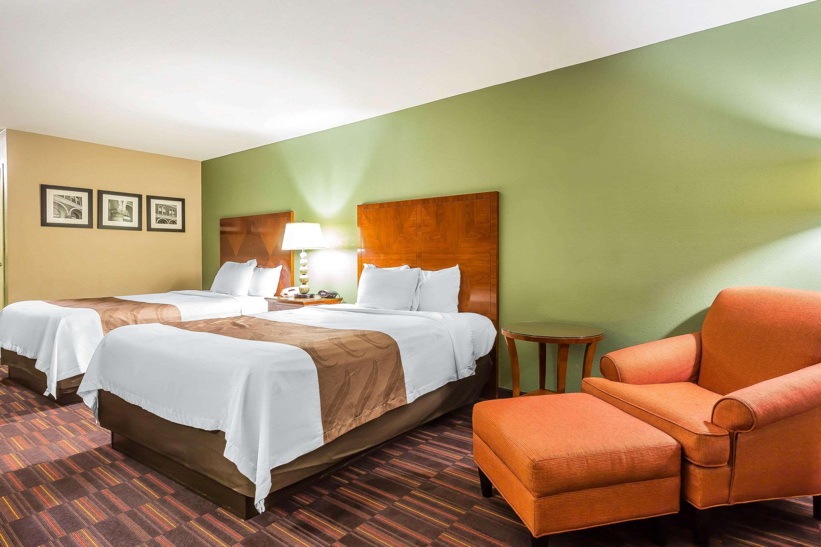 Quality Inn & Suites Near Robins Air Force Base Warner Robins Ngoại thất bức ảnh