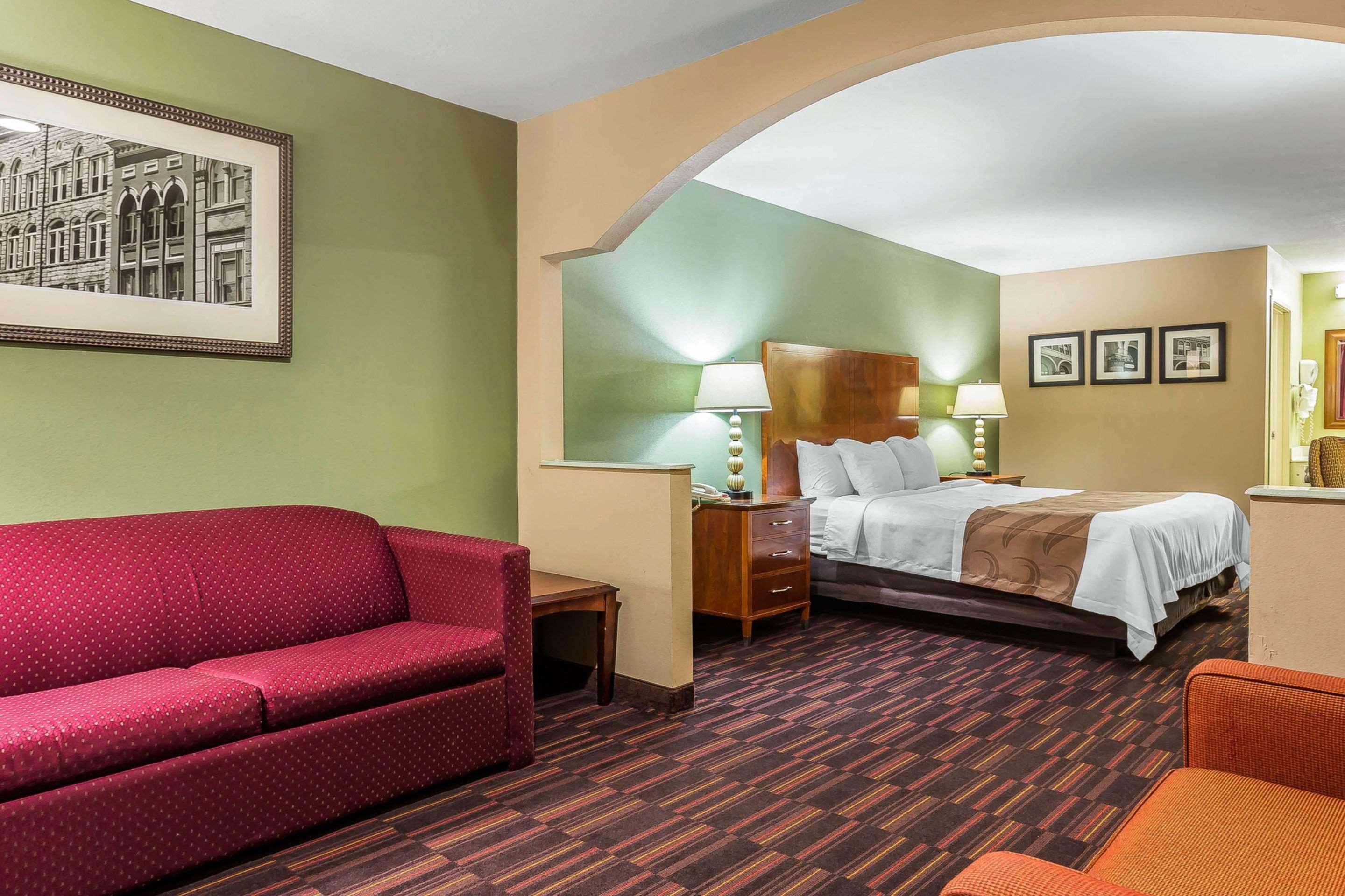 Quality Inn & Suites Near Robins Air Force Base Warner Robins Ngoại thất bức ảnh