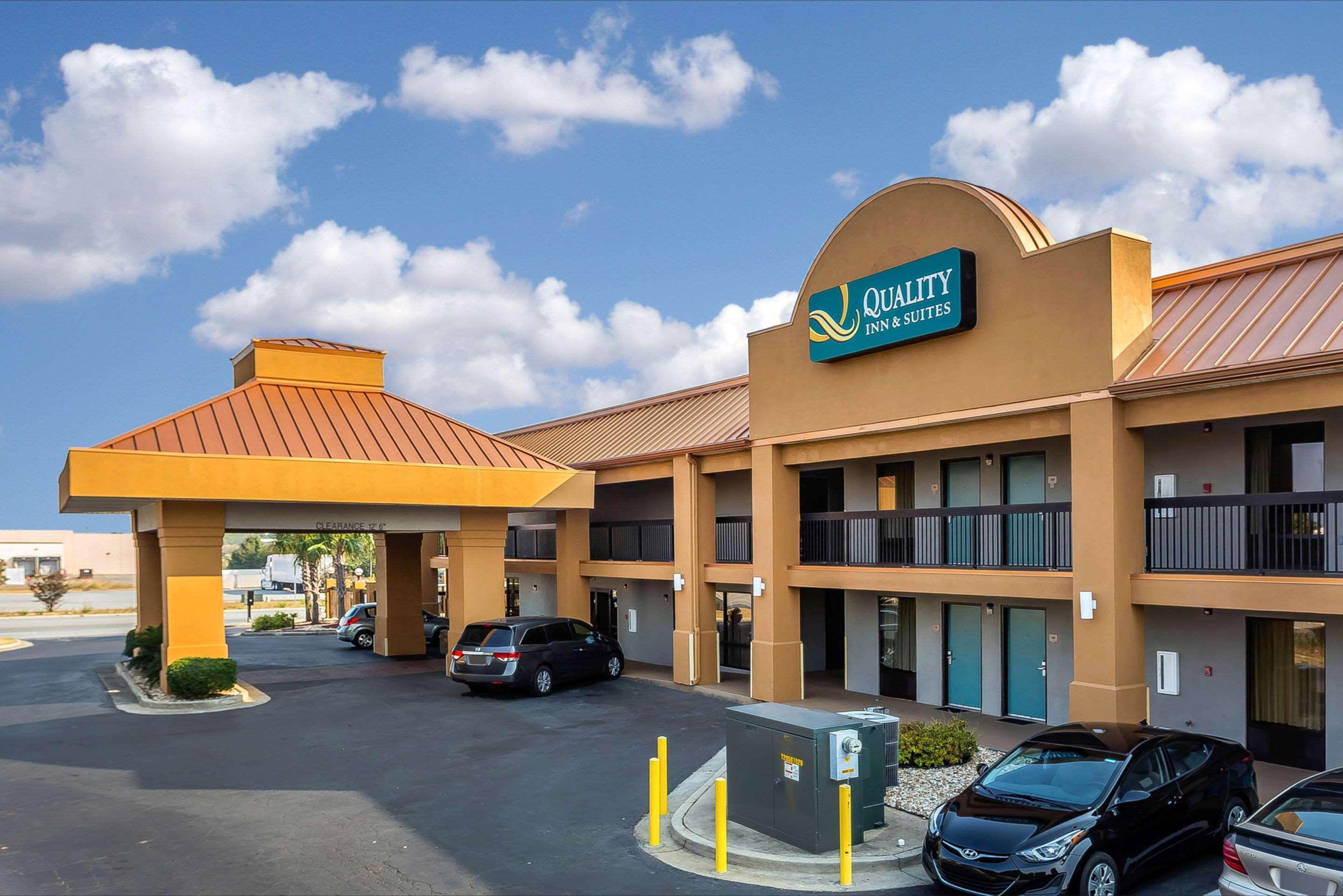 Quality Inn & Suites Near Robins Air Force Base Warner Robins Ngoại thất bức ảnh