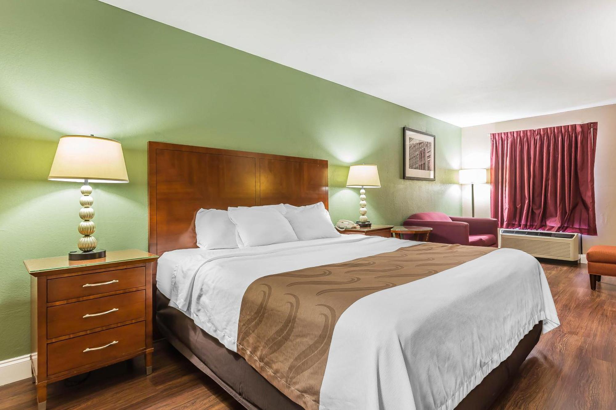 Quality Inn & Suites Near Robins Air Force Base Warner Robins Ngoại thất bức ảnh