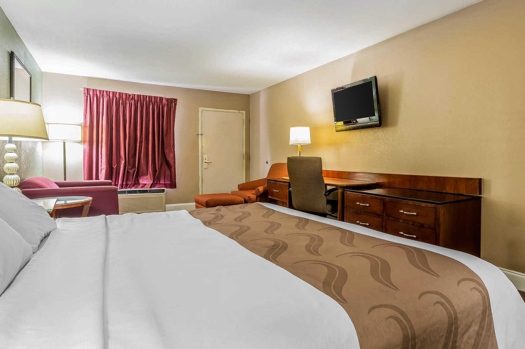 Quality Inn & Suites Near Robins Air Force Base Warner Robins Phòng bức ảnh