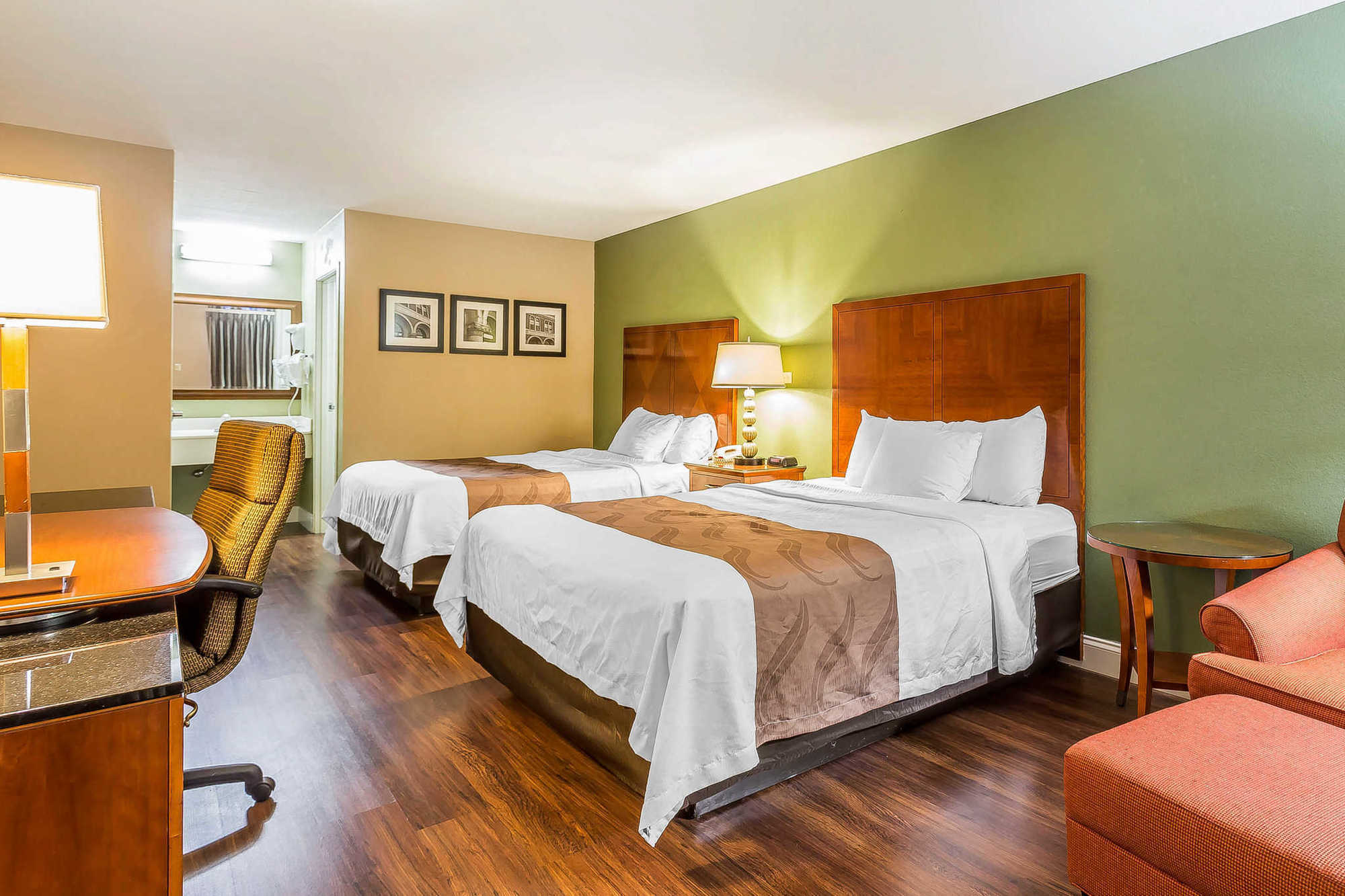 Quality Inn & Suites Near Robins Air Force Base Warner Robins Phòng bức ảnh